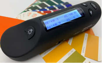Long Lasting Handheld Colorimeter Convenience Portable Color Meter 3V Battery Powered